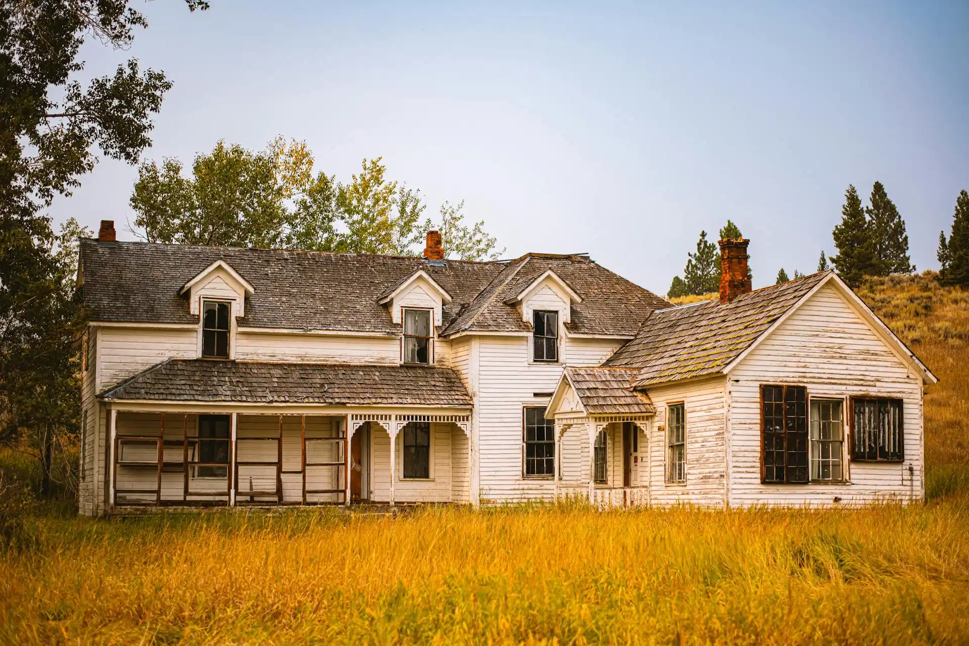 Evaluation of a Midwest fixer-upper home by The Property Pack Michiana for a fair cash offer